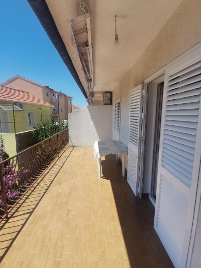 Apartamento Emily Biograd Na Moru Exterior foto